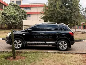 Nissan Dualis 2011 Black