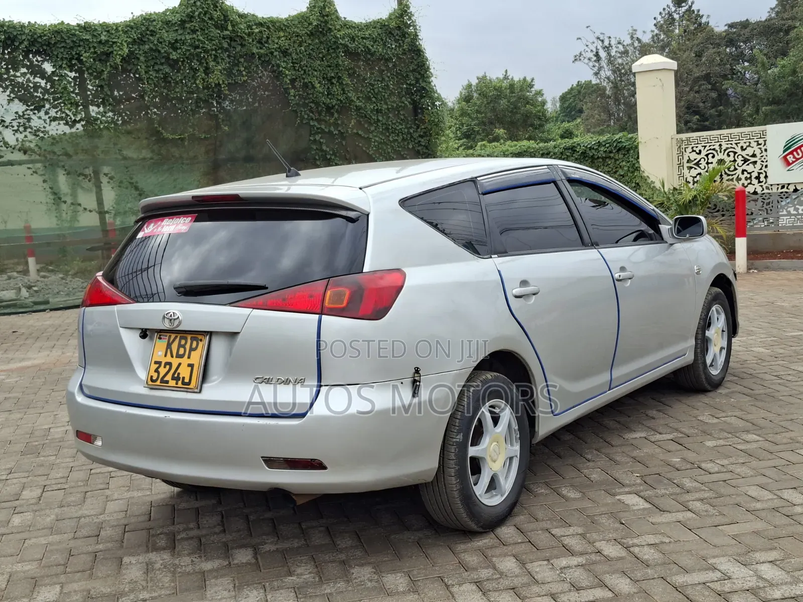 Toyota Caldina 2004 Silver