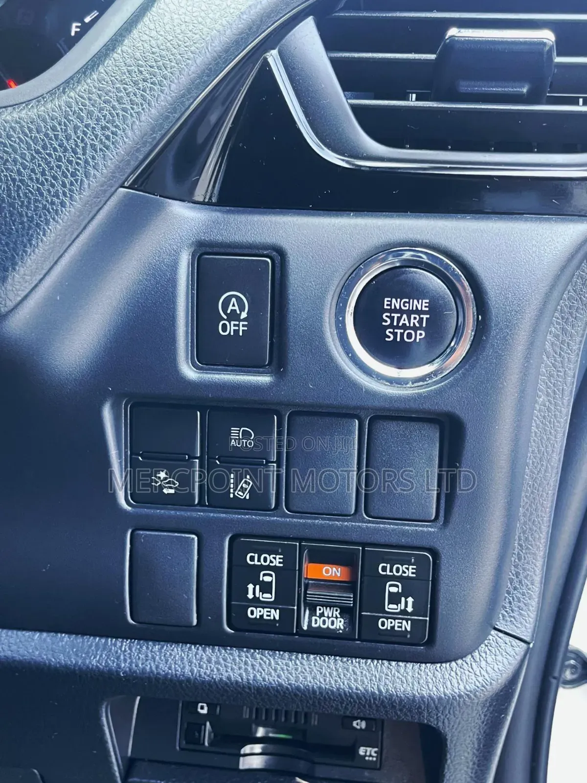 Toyota Noah 2019 Pearl