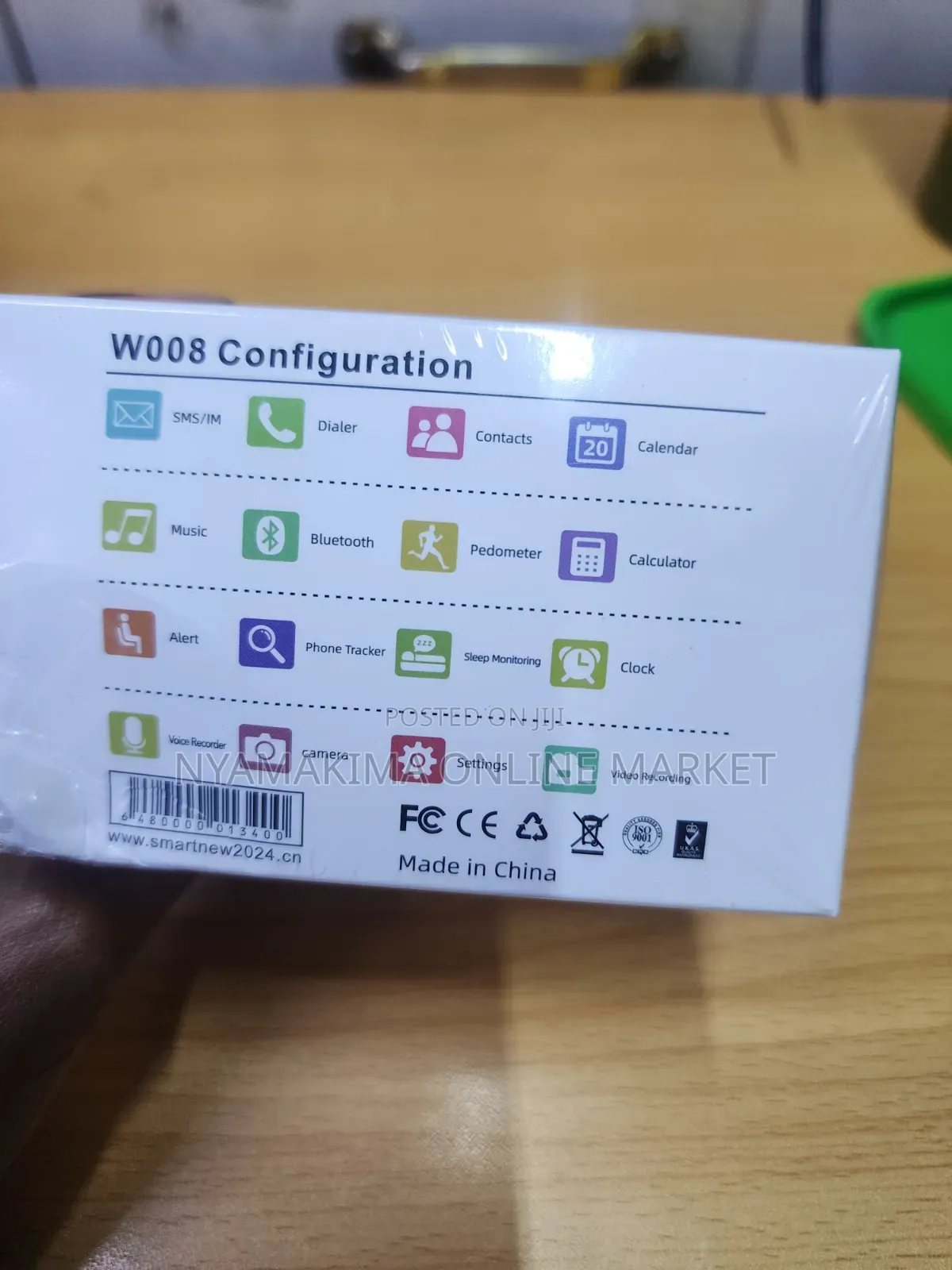 W008 Smart Watch With Bluetooth, Camera