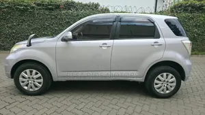 Toyota Rush 1.5 AWD 2011 Silver
