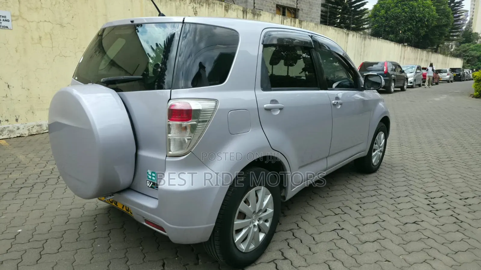 Toyota Rush 1.5 AWD 2011 Silver
