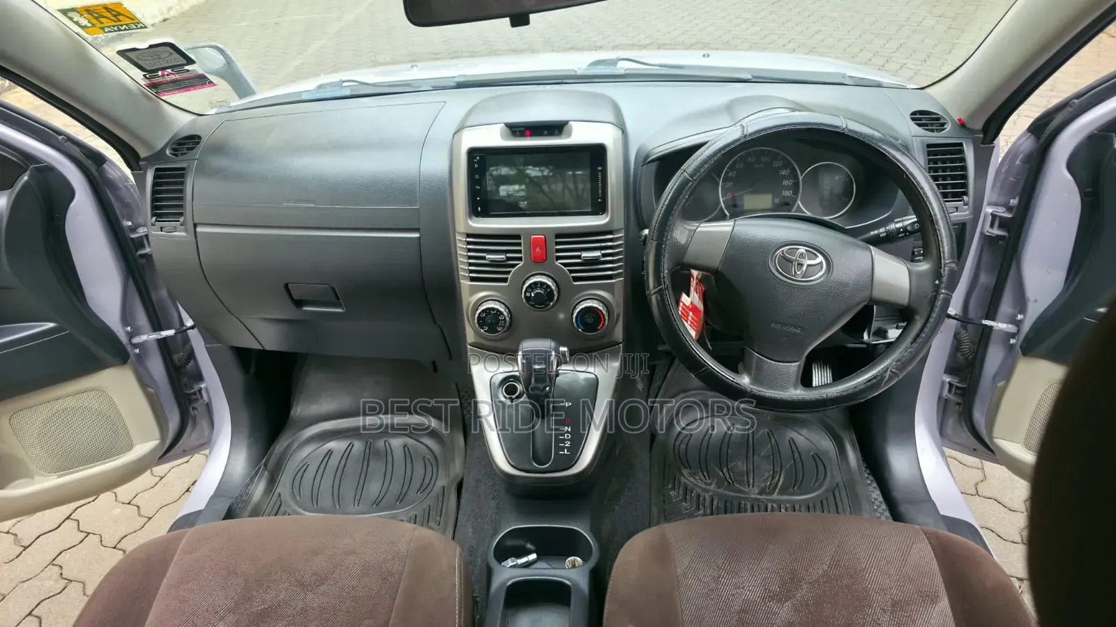 Toyota Rush 1.5 AWD 2011 Silver