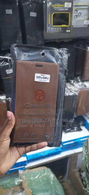 CaseMe Retro Wallet Leather Case in Brown for Samsung Galaxy S25 Plus