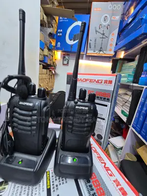 BF-888S UHF Walkie Talkie Pair 5W With Rechargeable Batteries