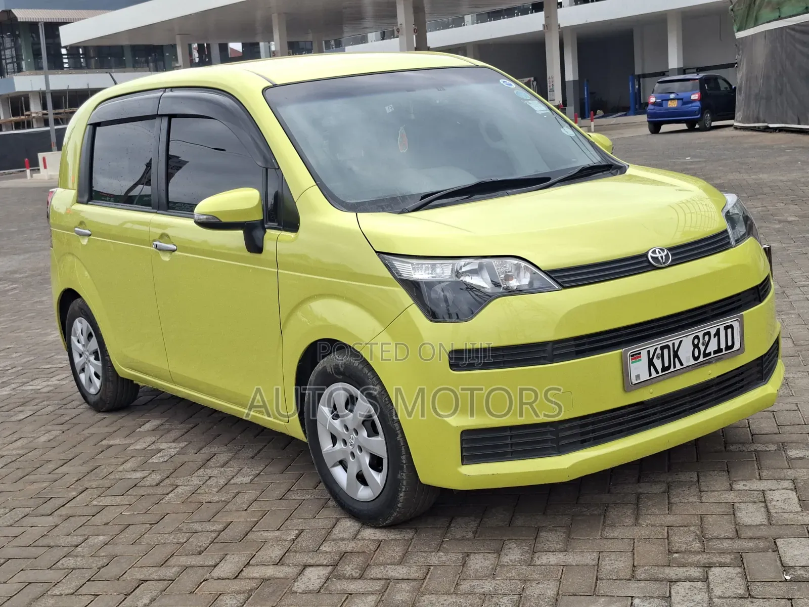 Toyota Spade 2015 Green
