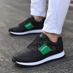 Lacoste Sneakers