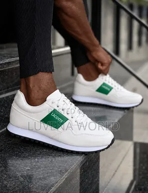 Lacoste Sneakers