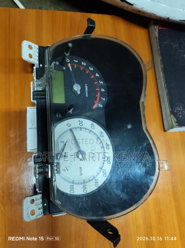 IST Old Model Clock/Speedometer - thumbnail 2