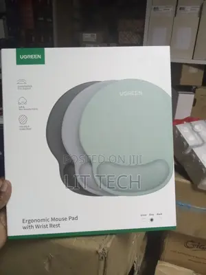 Ugreen LP668 Ergonomic Mouse Pad With Wrist Res