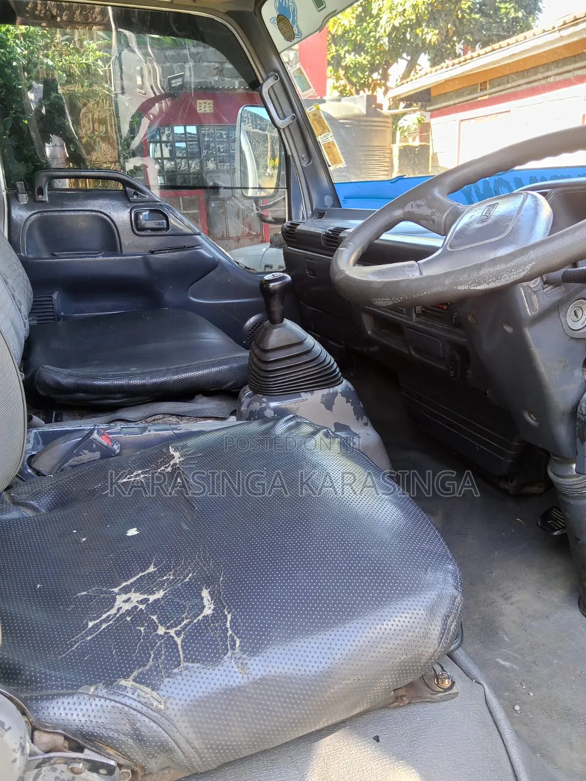 Isuzu NPR 3.6