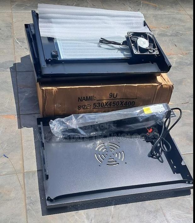 9U Wall Mounted Server Cabinet 600×450×500mm - main view