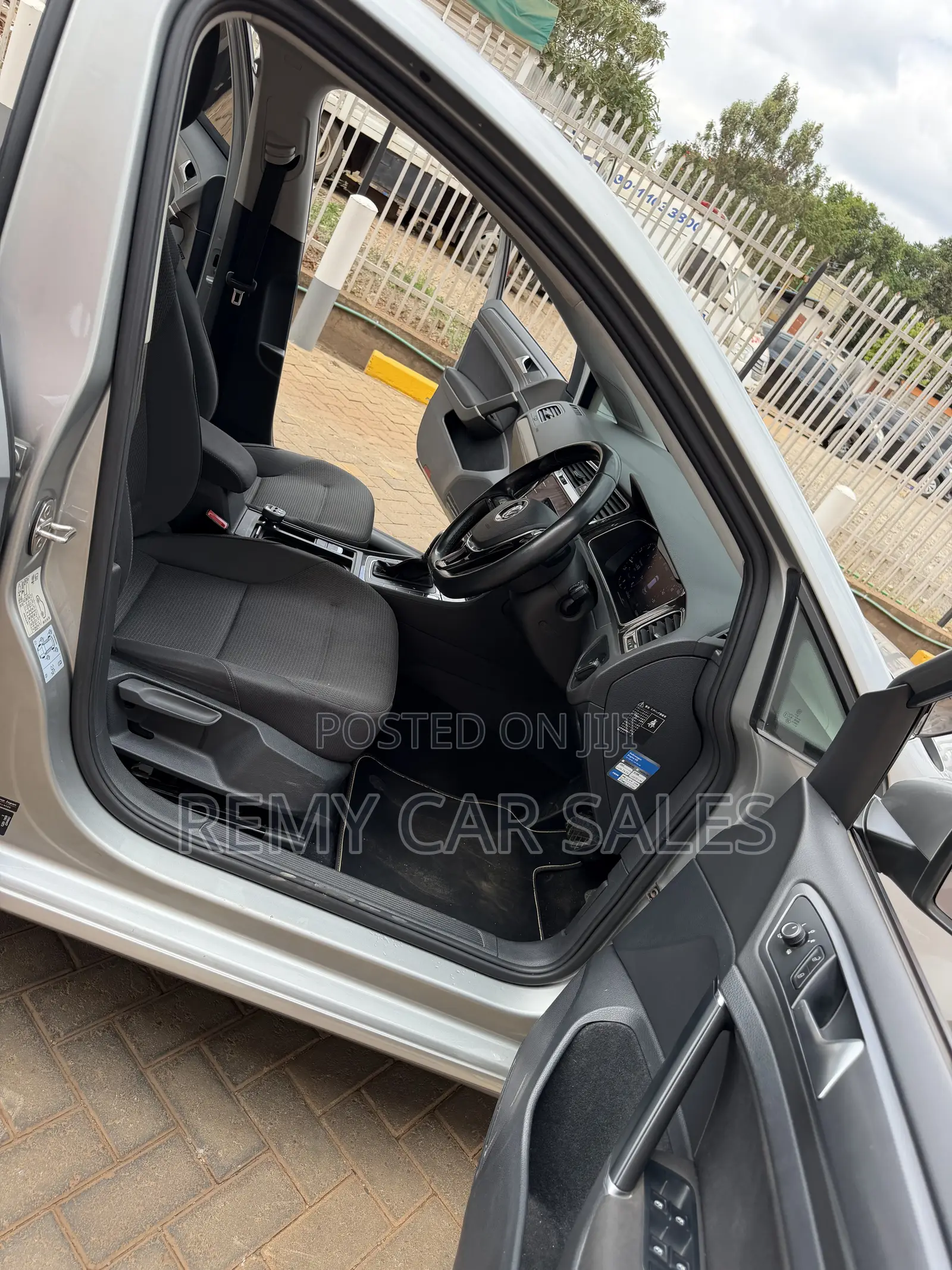 Volkswagen Golf 2018 Gray