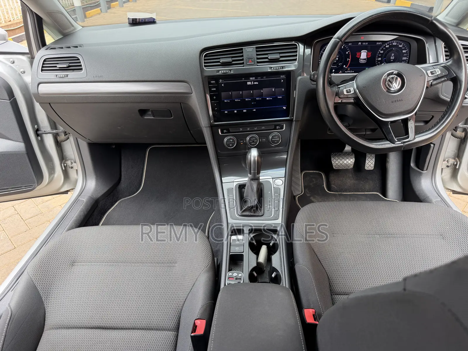 Volkswagen Golf 2018 Gray