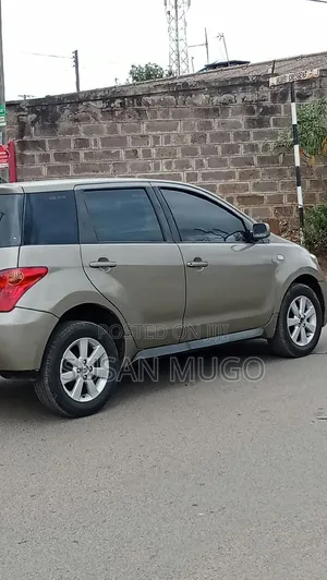 Toyota IST 2003 Gray