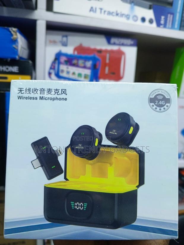 Q9 Two Person Wireless Microphone System for Vlogging and Interviews - main view