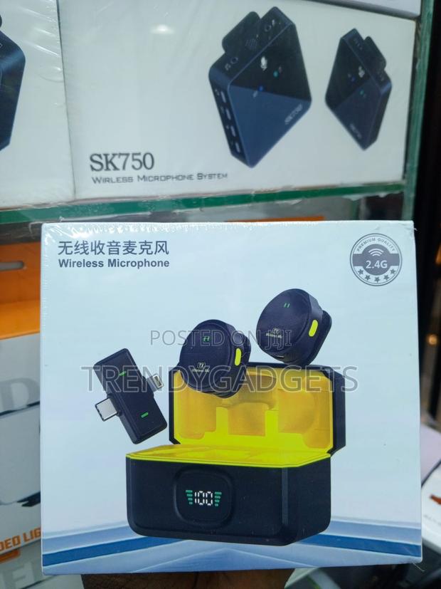 Q9 2.4GHz Dual Lapel Mic With Type-C and Lightning Receiver - thumbnail 2