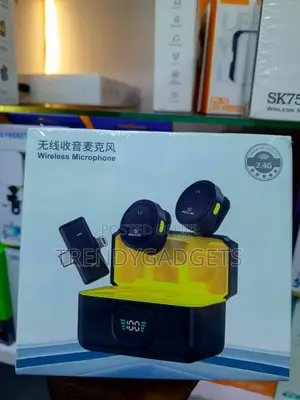 Q9 Wireless Microphone Set With Digital Battery Display