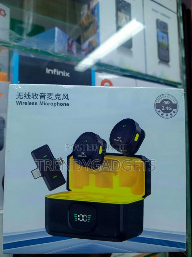 Q9 Wireless Microphone Set With Digital Battery Display - thumbnail 3