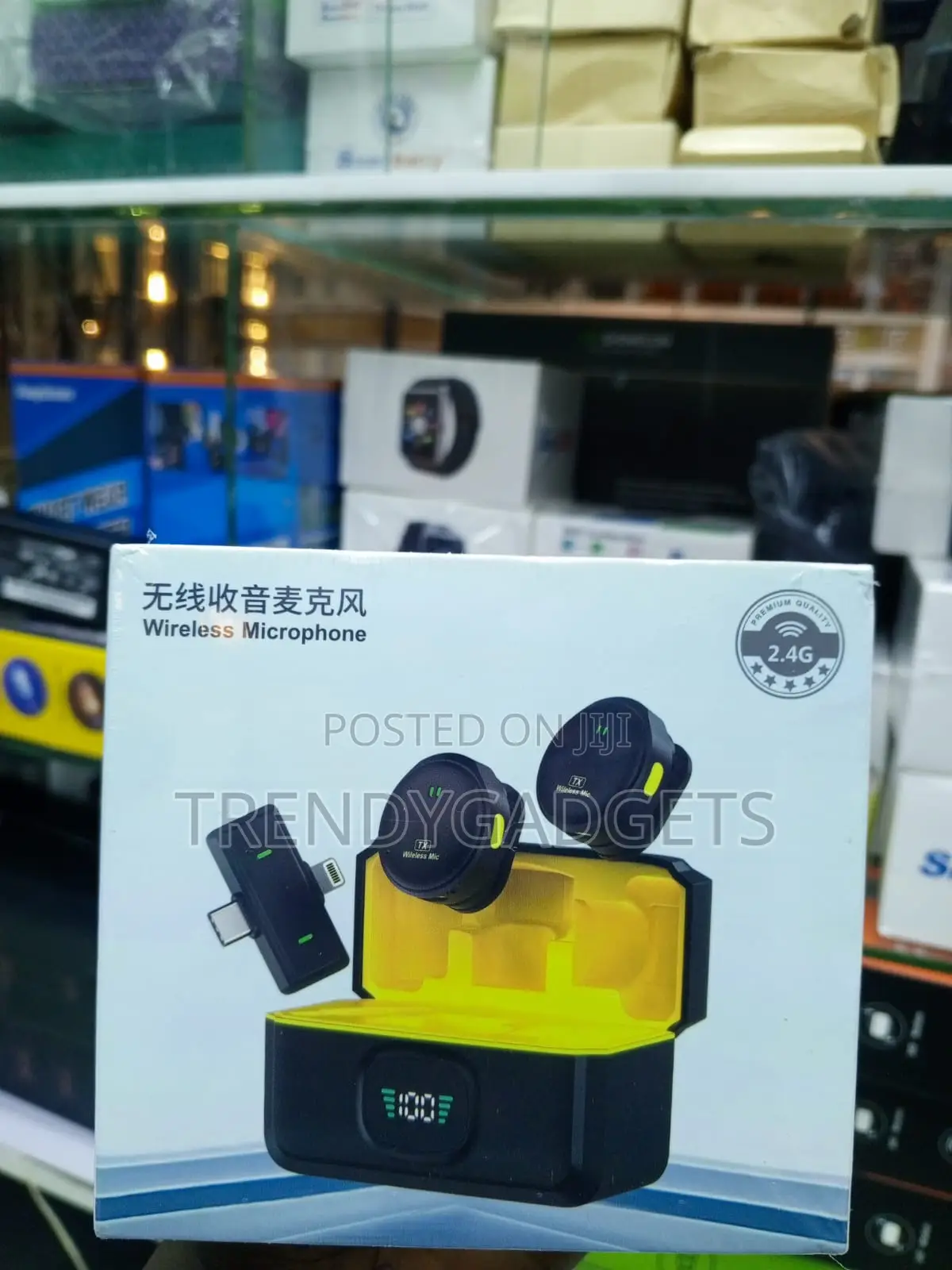 Dual Wireless Microphone for Interviews, Vlogging and Live Streams
