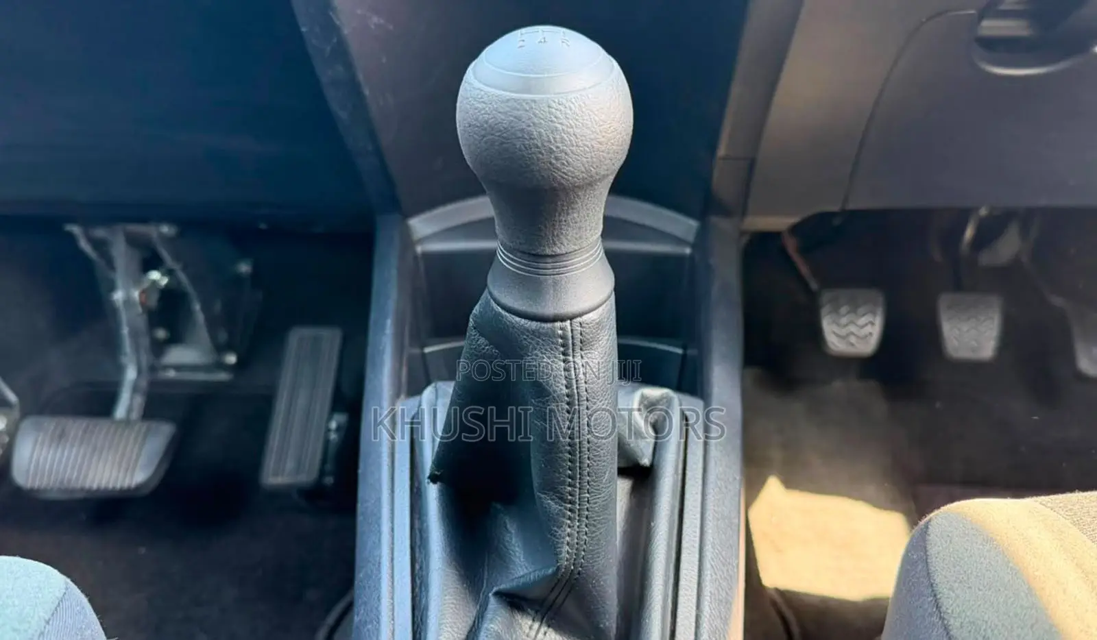 Toyota Axio 2019 Silver