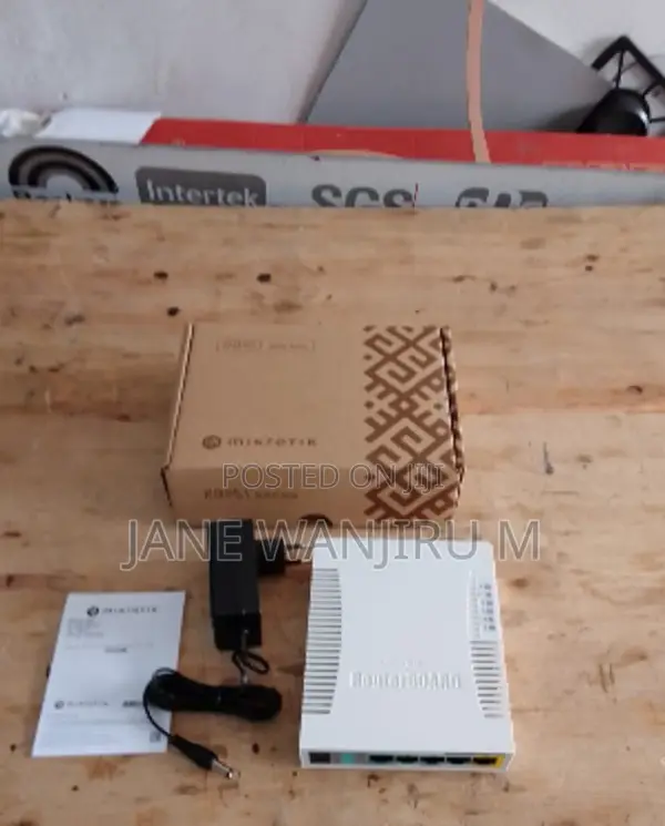 Advanced Network Management MikroTik RB951Ui-2HnD Router