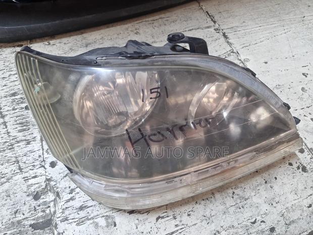 Toyota Harrier Old Model Headlight - main view
