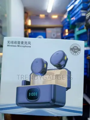 Q8 Wireless Lapel Microphones With Digital Display Case