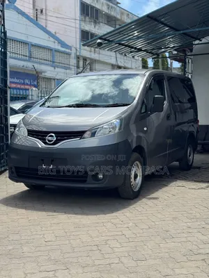 Nissan NV350 2019 Gray