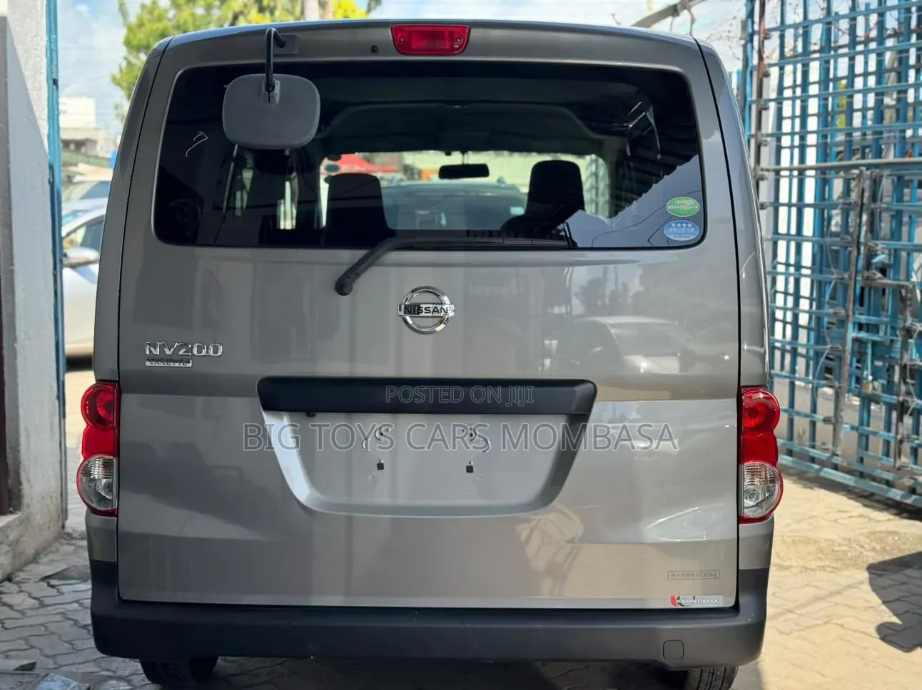 Nissan NV350 2019 Gray