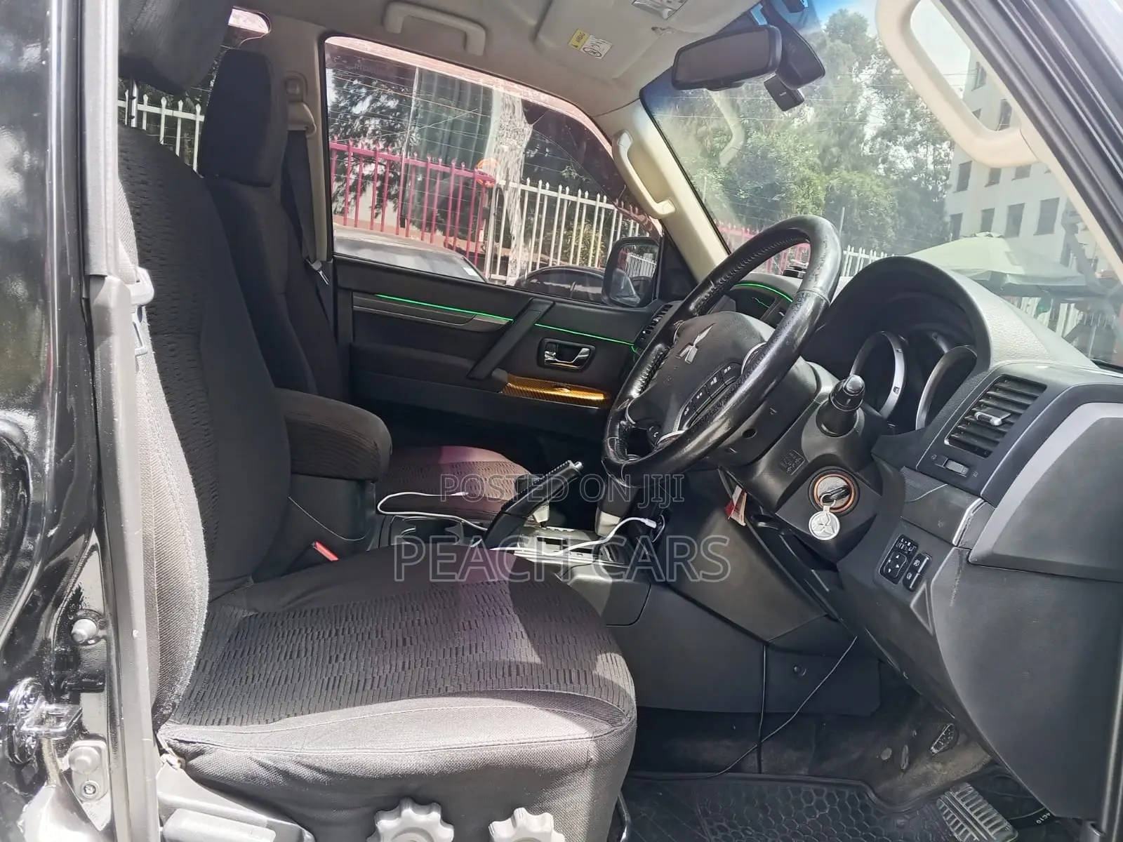Mitsubishi Pajero 2014 Black