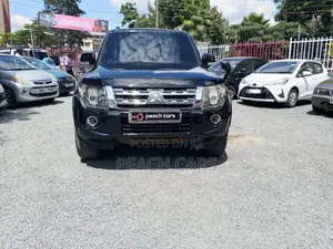 Mitsubishi Pajero 2014 Black