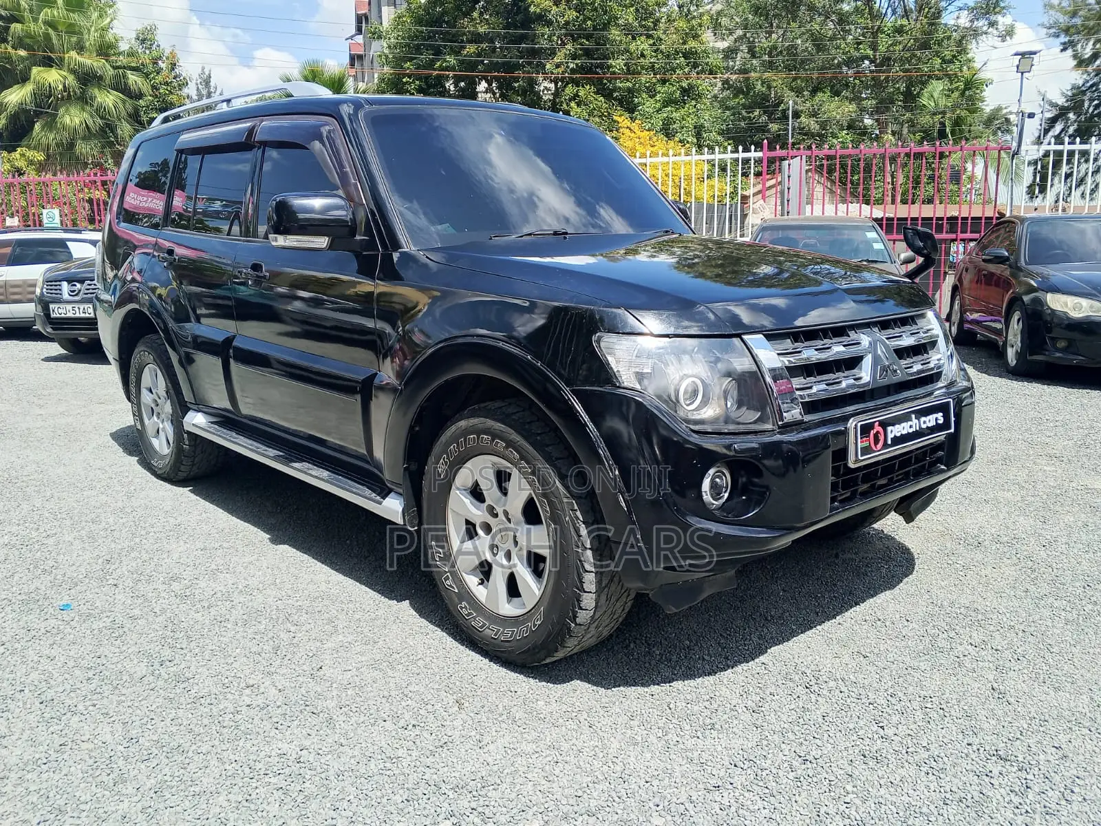 Mitsubishi Pajero 2014 Black