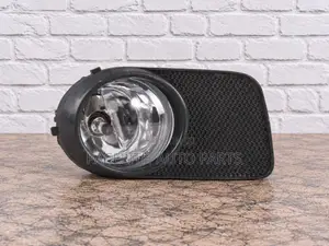Fog Lamp / Light Toyota Wish 2004 - 2005