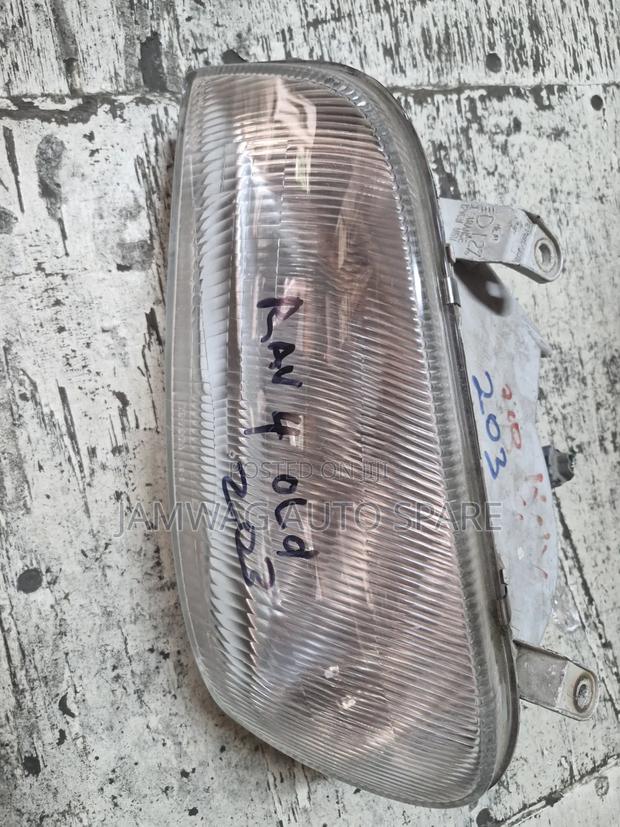 Toyota Rav4 Old Headlight - main view