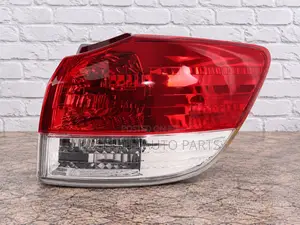 Tail Lamp / Light Toyota Wish 2010