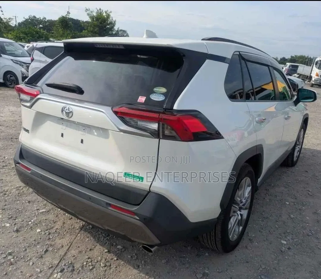 Toyota RAV4 2020 White