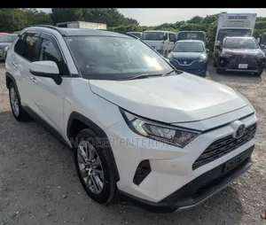 Toyota RAV4 2020 White