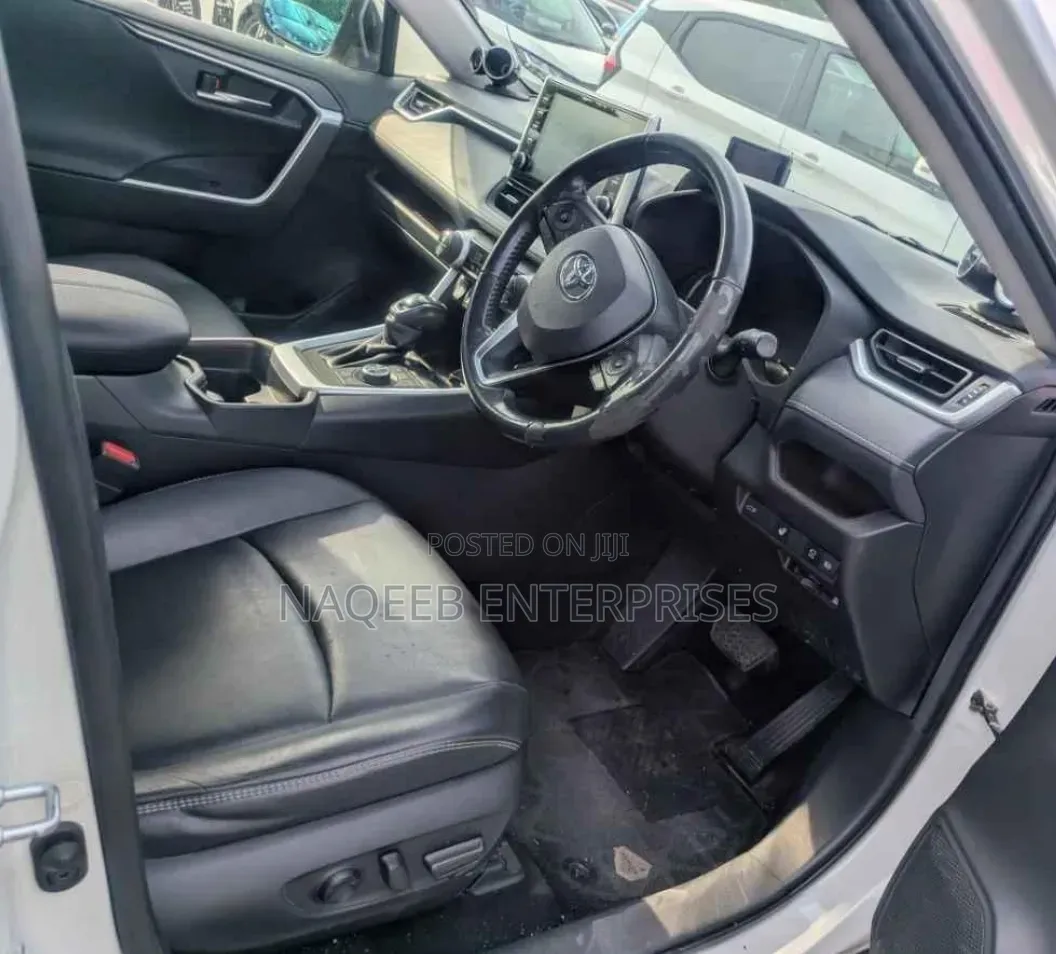 Toyota RAV4 2020 White