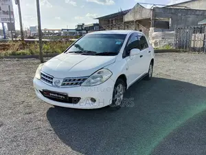 Nissan Tiida 2008 White