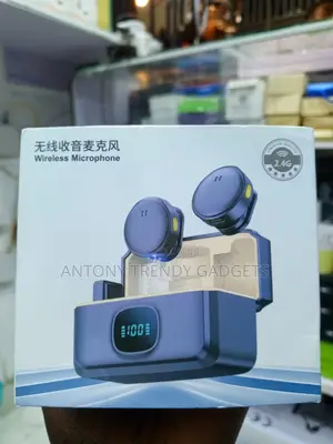 Q8 Dual Wireless Microphone for Interviews and Live Streaming