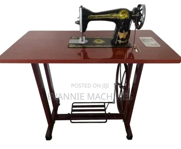 Vintage Manual Foot-Operated Sewing Machine - main view