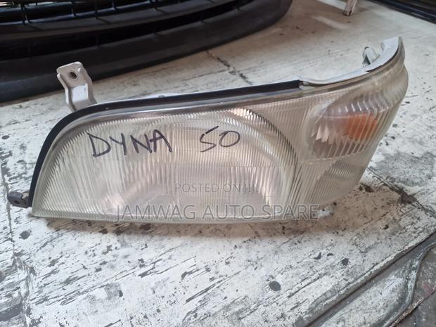 Toyota Dyna Headlight - main view