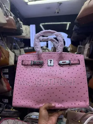 Ostrich Leather Hermès Birkin 30 Bag (Boxed )