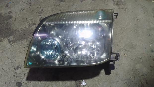 Ex-Japan X-Trail Nt30 Headlight (Xenon )