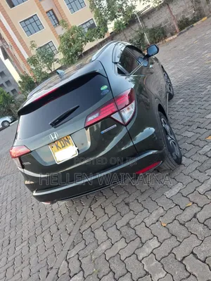 Honda Vezel 2016 Green