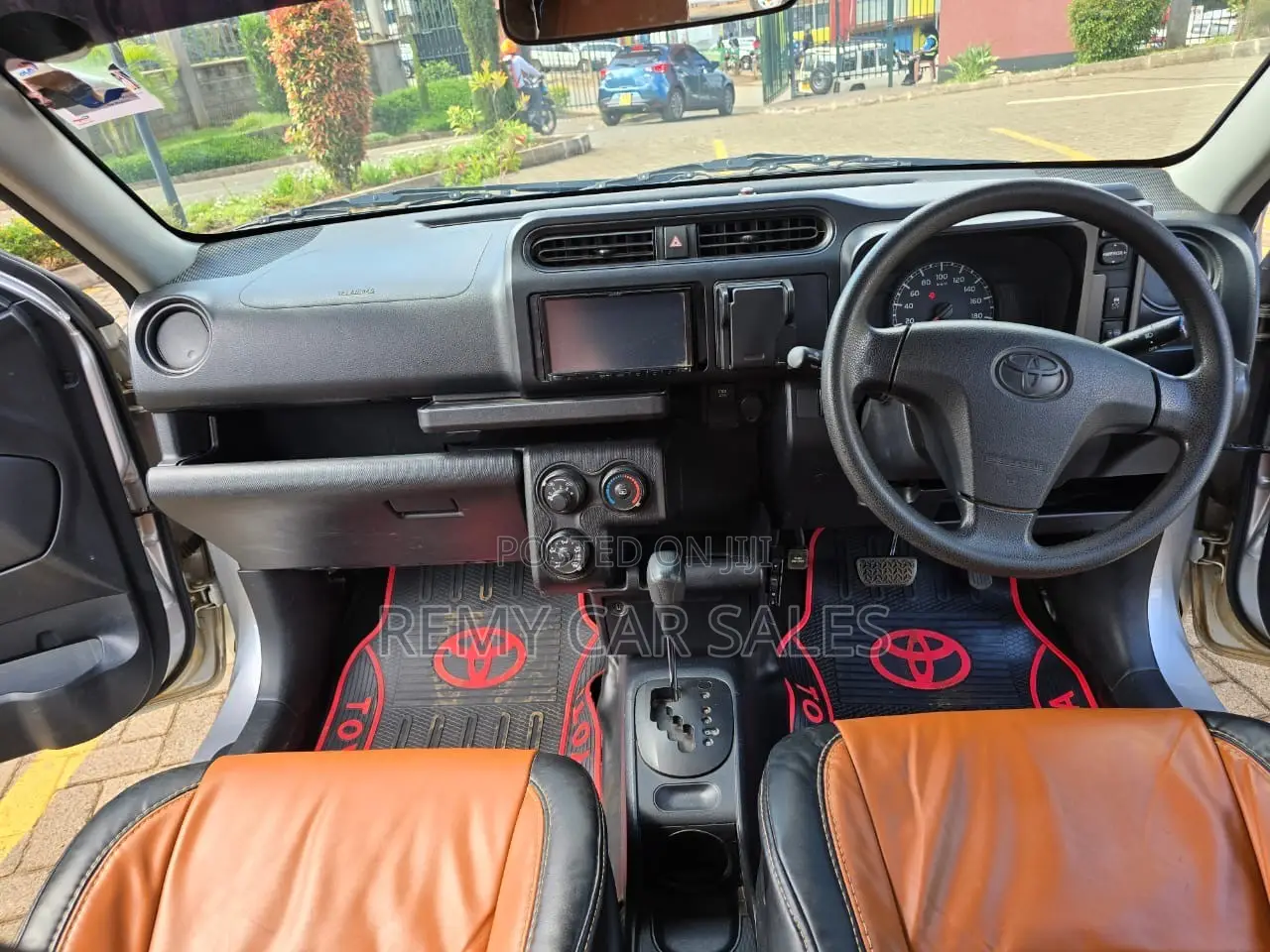 Toyota Probox 2018 Silver