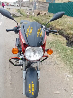 TVS HLX 125 2021 Red