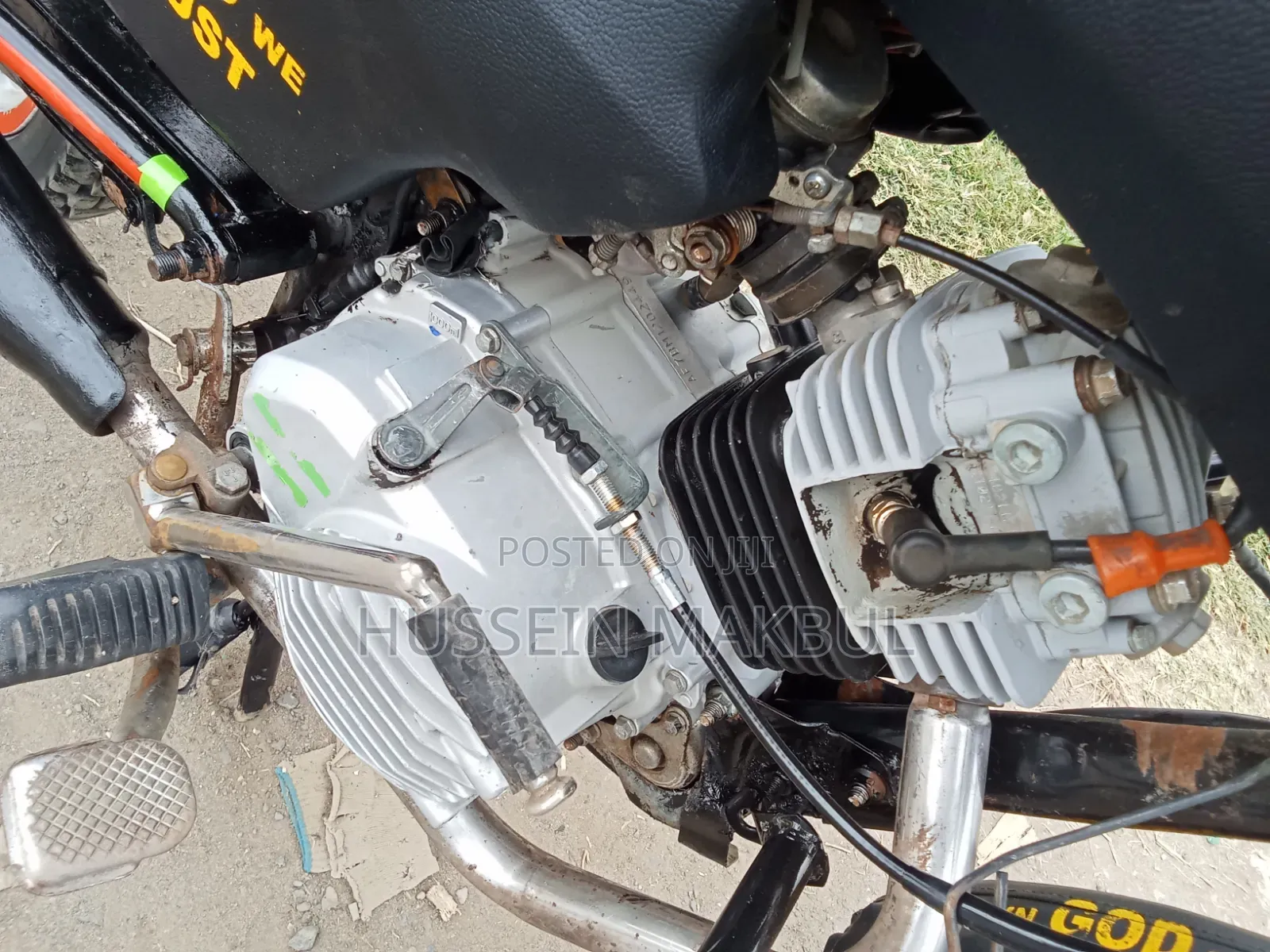 TVS HLX 125 2021 Red