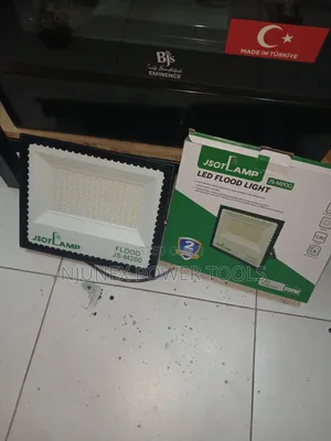 JSOT LAMP JS-M200 Is an AC-powered 200W LED Flood Light